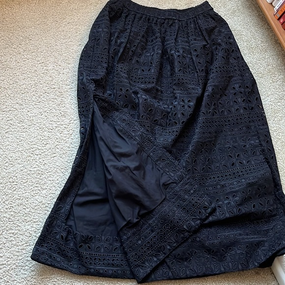 Women’s J. Crew Black Eyelet Lace Outfit Skirt Off the Shoulder Top Set Size XS - Picture 13 of 16